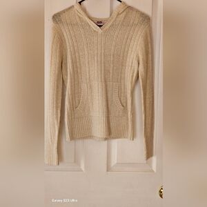 Heart crush kids lg hooded top cream and gold.